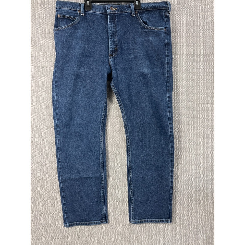 Wrangler Jeans Mens 38x30 Blue Denim Cotton Stretch Medium Wash Straight Leg